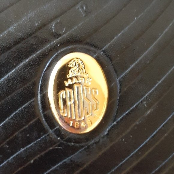 Mark Cross Leather Wallet - Picture 2 of 10